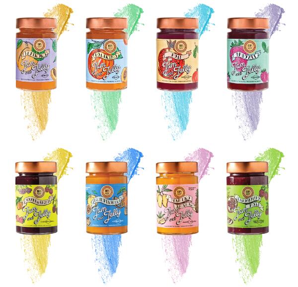 希臘水果果醬、可可醬和花...